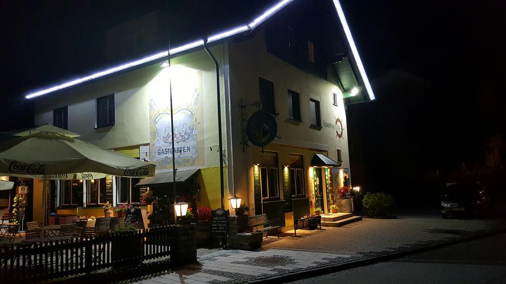 Zum Schiffmeister Wesenufer Exterior foto