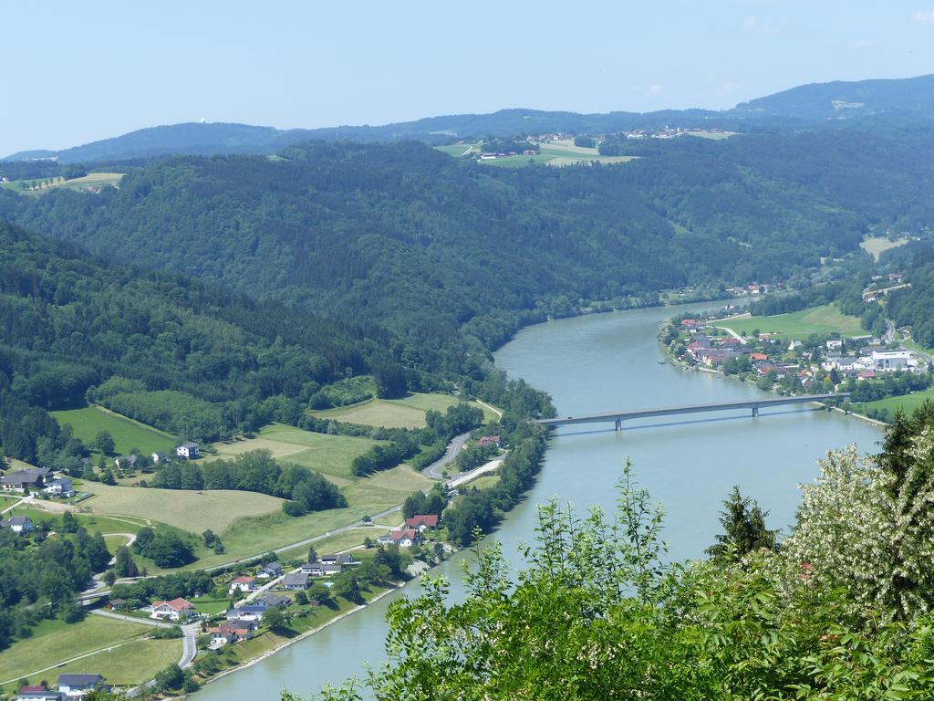 Zum Schiffmeister Wesenufer Exterior foto