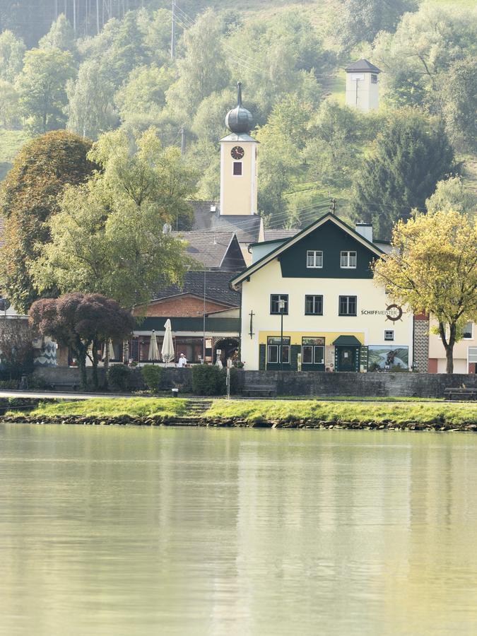 Zum Schiffmeister Wesenufer Exterior foto